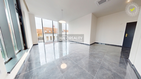 Prenájom, kancelársky priestor Rimavská Sobota, 94m2 - Bélu Bartóka - 2x Parko...