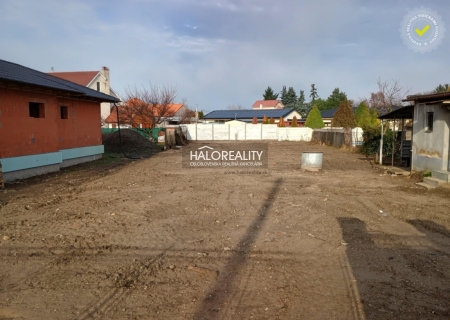 Predaj, pozemok pre rodinný dom   824 m2 Váhovce - EXKLUZÍVNE HALO REALITY