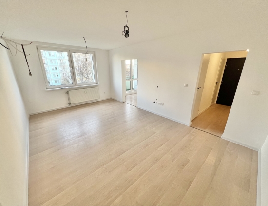 Predaj, dvojizbový byt Bratislava Ružinov, Štrkovec, Komárnická