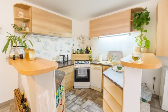 Predaj, rodinný dom Komárno, štvorizbový, čiastočná rekonštrukcia