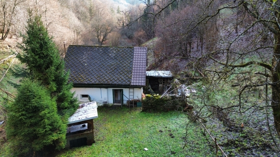 Predaj, chalupa Tisovec, Muránska Planina - Samota - EXKLUZÍVNE HALO REALITY