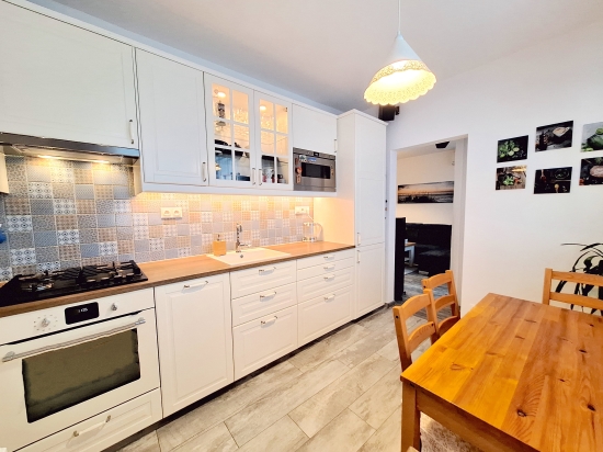 Predaj, trojizbový byt Bratislava Dúbravka