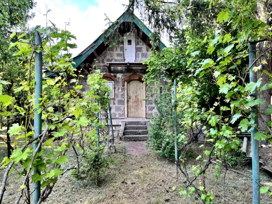 Predaj, záhradná chata Levice, pekný záhradný dom s veľkým potenciálom - EXKLUZÍVNE HALO REALITY