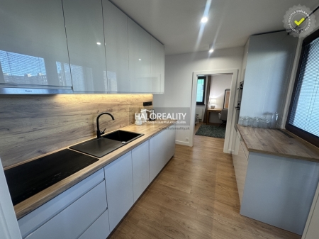 Prenájom, trojizbový byt Poprad, Letná