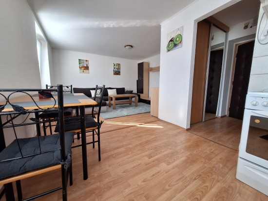 Predaj, garsónka Handlová, 29. augusta - EXKLUZÍVNE HALO REALITY