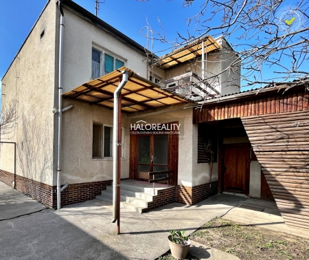 Predaj, rodinný dom Levice, 5 izieb, terasa, lodžia, veľa možností využitia - ...