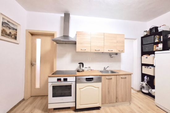 Predaj, štvorizbový byt Bratislava Petržalka