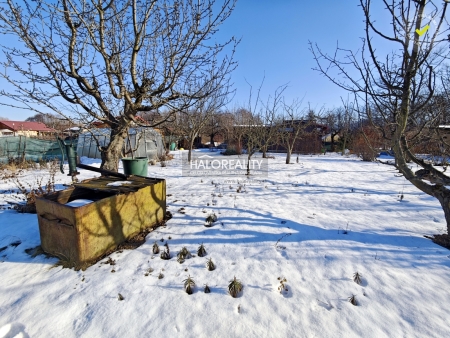 Predaj, záhradný pozemok   397 m2 Prievidza - EXKLUZÍVNE HALO REALITY
