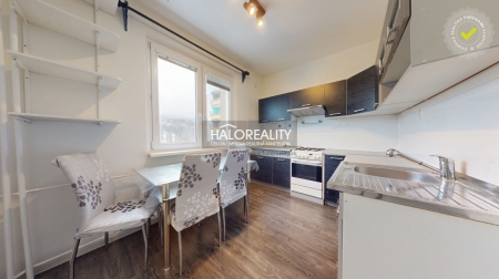 Predaj, trojizbový družstevný byt Hnúšťa, 1. mája - EXKLUZÍVNE HALO REALITY