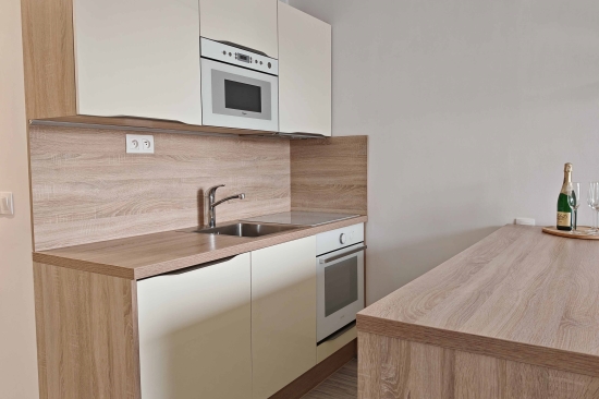 Predaj, jednoizbový byt Bratislava Petržalka, Slnečnice, Žltá ulica