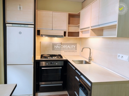 Predaj, trojizbový byt Poprad, Dostojevského - EXKLUZÍVNE HALO REALITY