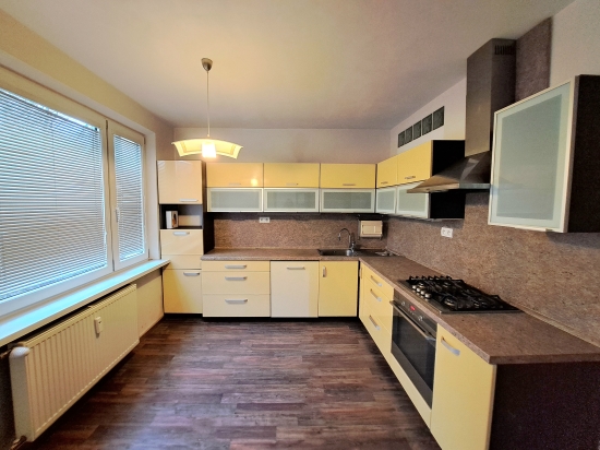 Predaj, štvorizbový byt Zvolen, s lodžiou Zlatý potok