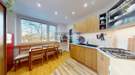 Predaj, dvojizbový byt Poprad, Ulica Mládeže - EXKLUZÍVNE HALO REALITY