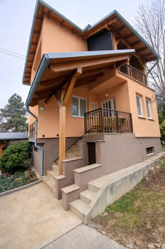 Predaj, rodinný dom Nitra, Zobor, pozemok 744m2 - EXKLUZÍVNE HALO REALITY