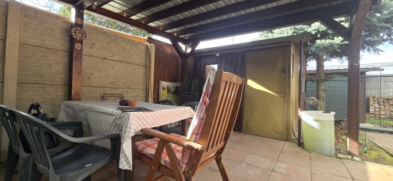 Predaj, slnečná záhradka s bazénom, 216 m2  Galanta