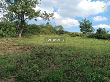 Predaj, pozemok pre rodinný dom   2351 m2 Čerhov, 1 m2/15,- € - EXKLUZÍVNE HAL...