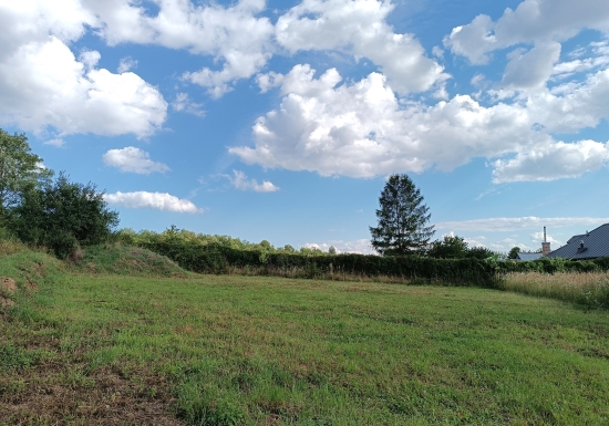 Predaj, pozemok pre rodinný dom   2351 m2 Čerhov, 1 m2/15,- € - EXKLUZÍVNE HALO REALITY