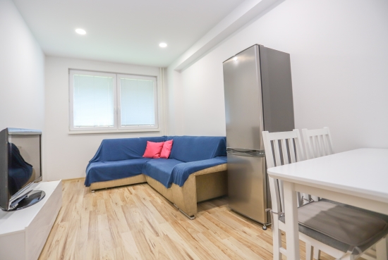 Prenájom, dvojizbový byt Považská Bystrica, Strojárska štvrť - EXKLUZÍVNE HALO REALITY