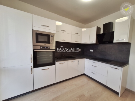 Predaj, trojizbový byt Bratislava Petržalka, Andrusovova ulica - EXKLUZÍVNE HA...