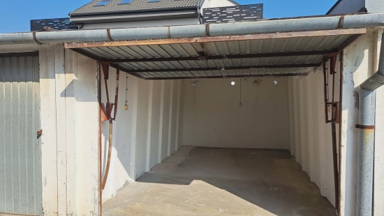 Predaj, garáž 18m2 Senec, Kysucká ul. - EXKLUZÍVNE HALO REALITY