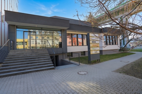 Predaj, polyfunkcia/obchodné priestory Považská Bystrica, Centrum - EXKLUZÍVNE HALO REALITY