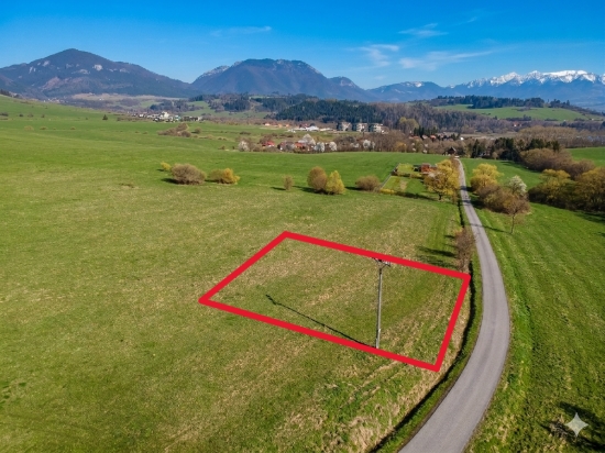 Predaj, rekreačný pozemok Bobrovník, 885 m2, len 500m od Liptovskej Mary - EXKLUZÍVNE HALO REALITY
