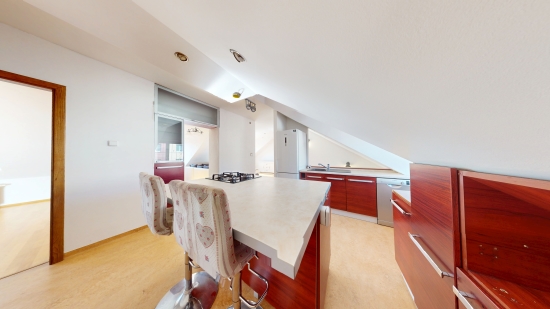 Predaj, štvorizbový byt Spišská Nová Ves, Banícka, podkrovný - EXKLUZÍVNE HALO REALITY