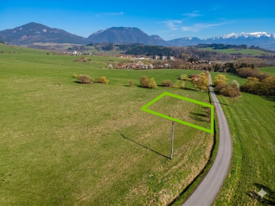 Predaj, rekreačný pozemok Bobrovník, 885 m2, len 500m od Liptovskej Mary - EXKLUZÍVNE HALO REALITY