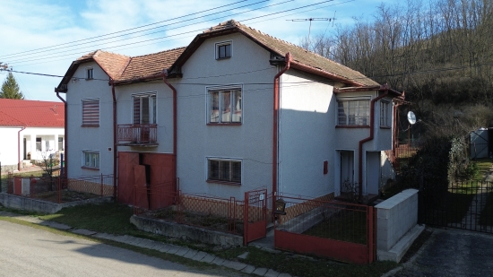 Predaj, rodinný dom Petrovce - EXKLUZÍVNE HALO REALITY