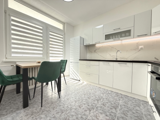 Prenájom, trojizbový byt Partizánske, Šípok - EXKLUZÍVNE HALO REALITY