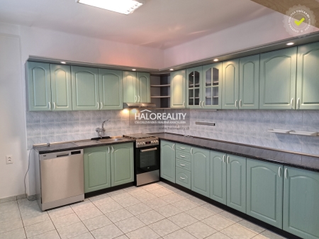 Predaj, trojizbový byt Žiar nad Hronom, Námestie Matice Slovenskej  - EXKLUZÍV...