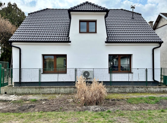 Predaj, rodinný dom Jur nad Hronom, kompletne zrekonštruovaný, pripravený na bývanie - EXKLUZÍVNE HALO REALITY