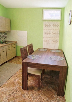 Predaj, rodinný dom Tvrdošovce, štvorizbový, čiastočná rekonštrukcia