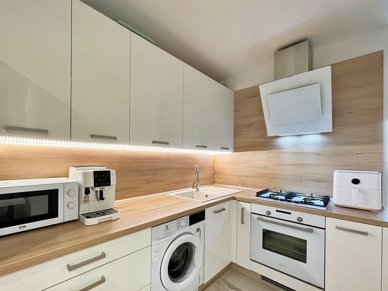 Predaj, dvojizbový byt Levice, Vinohrady