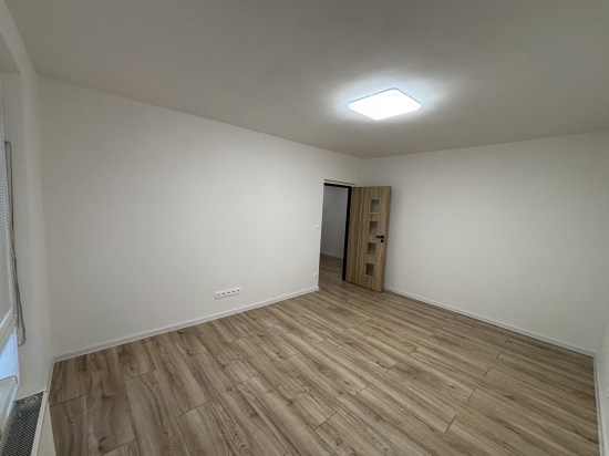 Predaj, trojizbový byt Lučenec