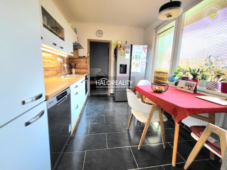 Predaj, trojizbový byt Partizánske, Šípok - EXKLUZÍVNE HALO REALITY