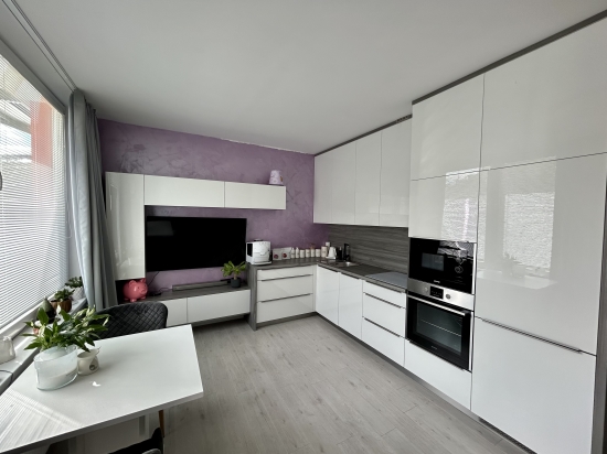 Predaj, jednoizbový byt Banská Bystrica, Sásová, s terasou 23m2 - EXKLUZÍVNE HALO REALITY