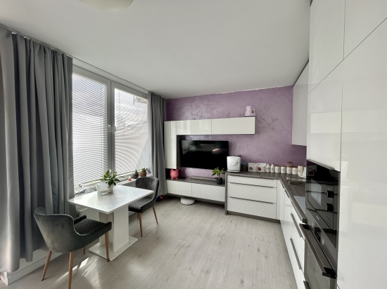 Predaj, jednoizbový byt Banská Bystrica, Sásová, s terasou 23m2 - EXKLUZÍVNE HALO REALITY