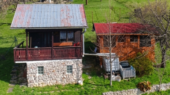 Predaj, záhradná chata Liptovský Mikuláš, 376 m2 záhrada Pod Stráňami