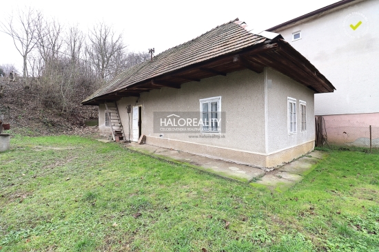 Predaj, rodinný dom Nové Zámky, nutná kompletná rekonštrukcia - EXKLUZÍVNE HALO REALITY