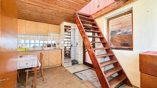 Predaj, záhradná chata Nové Zámky, v pokojnej lokalite 