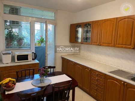 Predaj, trojizbový byt Prievidza, Sídlisko Zapotôčky - EXKLUZÍVNE HALO REALITY