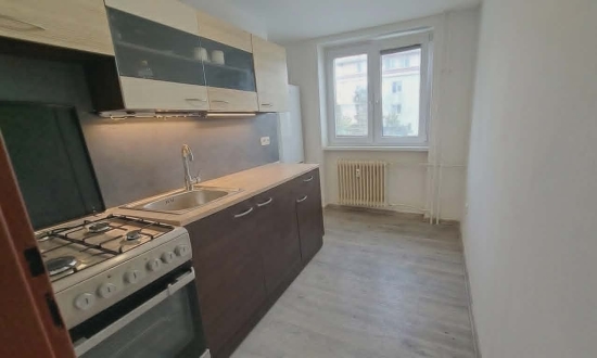Predaj, trojizbový byt Trnava, Ľ. Podjavorinskej - EXKLUZÍVNE HALO REALITY