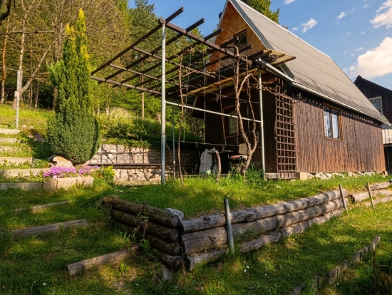 Predaj, záhradná chata Hnúšťa, NAJVYŠŠIE POLOŽENÁ chata na Hôrke - EXKLUZÍVNE HALO REALITY