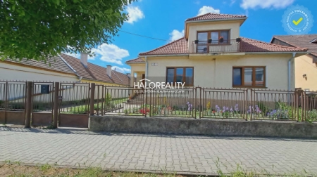 Predaj, rodinný dom Blatné, Šarfická ul. - EXKLUZÍVNE HALO REALITY