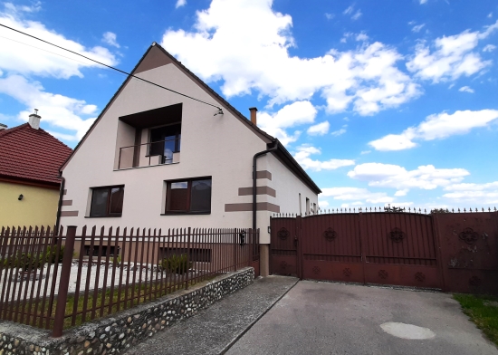 Predaj, rodinný dom Červeník, pre veľkú rodinu, aj podnikanie - EXKLUZÍVNE HALO REALITY