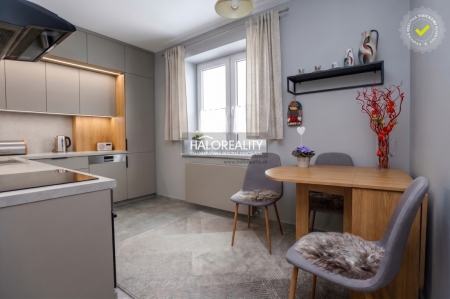 Predaj, dvojizbový byt Považská Bystrica, Lánska, Dukelská ul. - EXKLUZÍVNE HA...