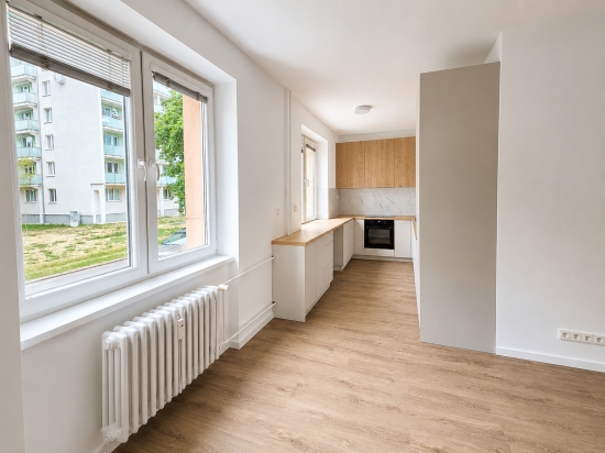 Predaj, trojizbový byt Bratislava Ružinov, Štrkovec