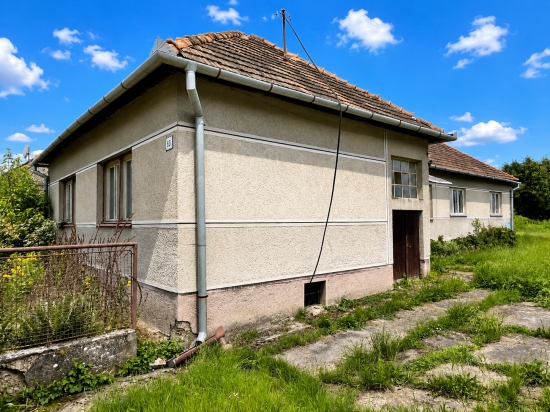 Predaj, rodinný dom Nová Dedina, Tekovská Nová Ves, veľký pozemok 1 277 m2 a potenciál pre vysnívané bývanie - EXKLUZÍVNE HALO REALITY