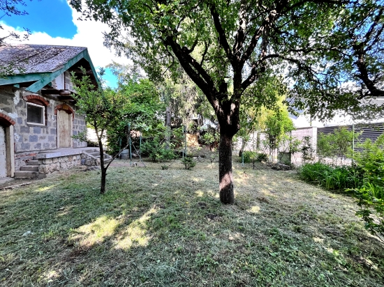 Predaj, záhradná chata Levice, Mestský majer, 400 m2 pozemok, súpisné číslo, pokojná lokalita - EXKLUZÍVNE HALO REALITY